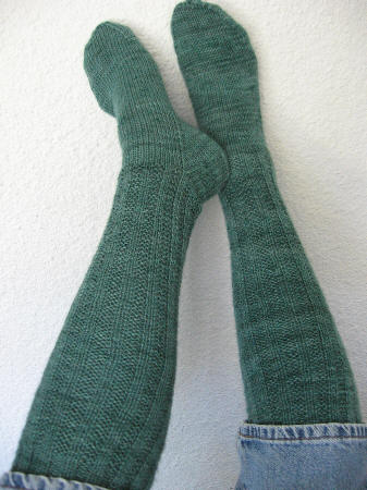 Garterknee2 Garterknee2