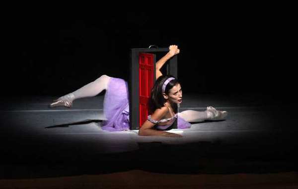 La-et-cm-ballet-review-alices-adventures-in-wo-002