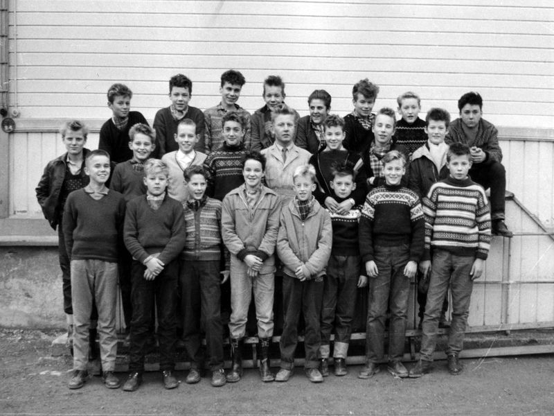 Trondheim_Framhaldsskole,_Klasse_E_1959-60_(4525531454)