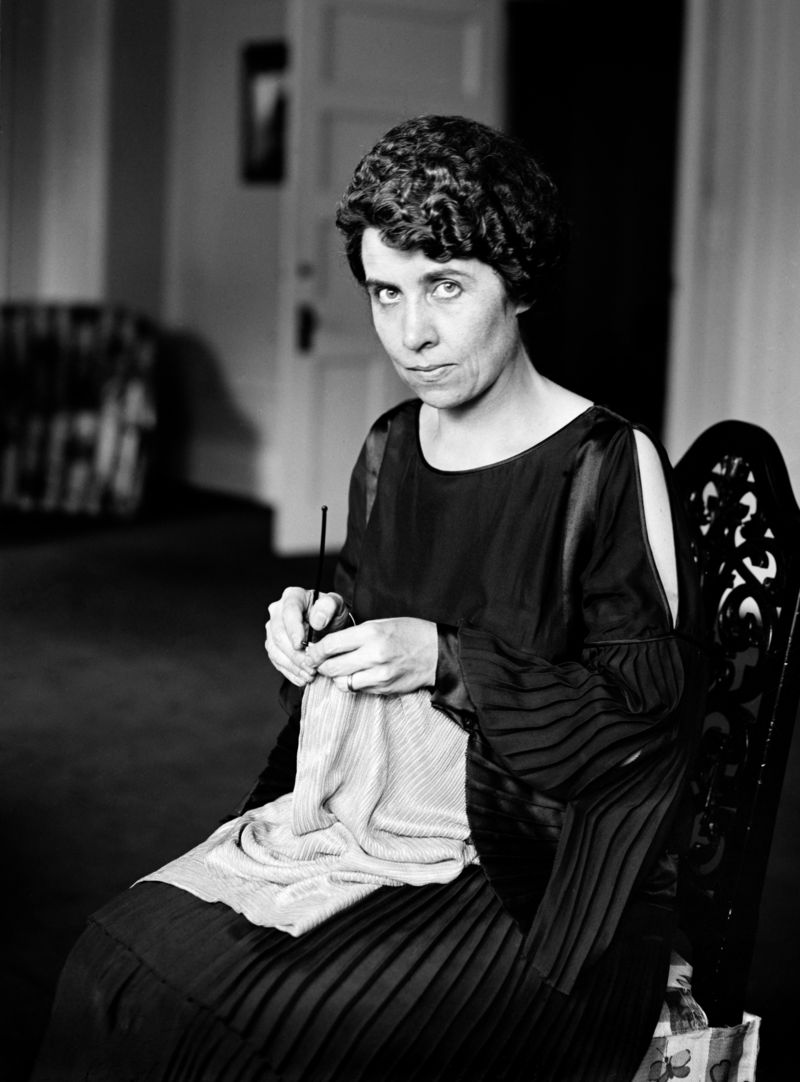 Grace_Coolidge_knitting Grace_Coolidge_knitting