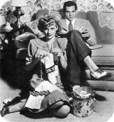 Knitting lucy and desi 1942